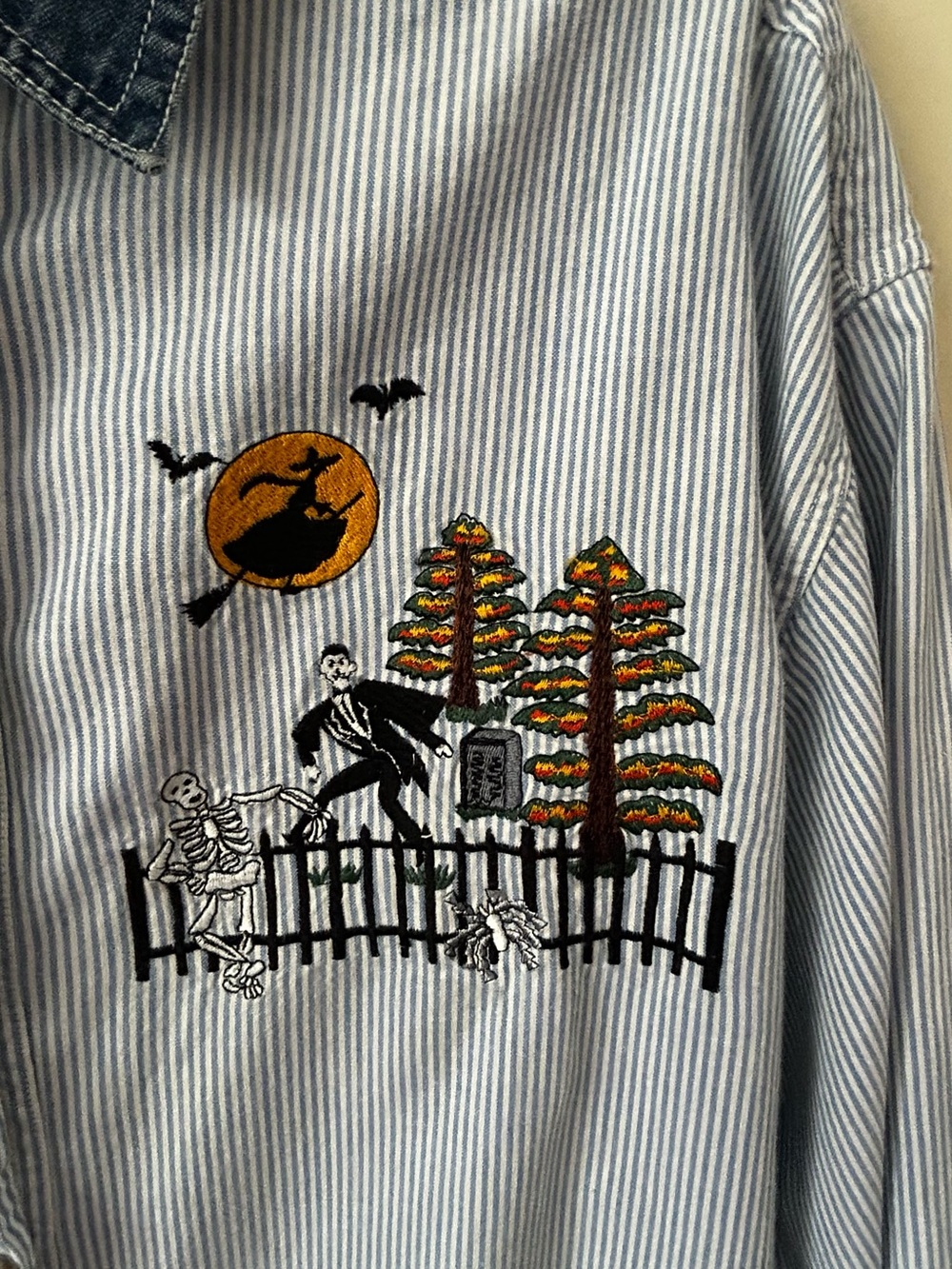 Vintage 90s Solutions Embroidered Halloween Blue Denim Striped LS Shirt Sz Large - Picture 3 of 7
